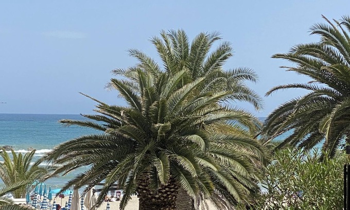 Porto d'Ascoli Apartamento | Sea Front Apartment