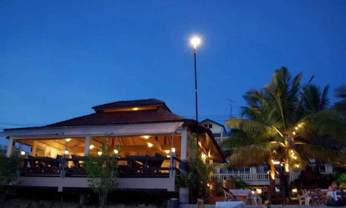 Na Chom Thian Hotel | Sea Falcon Hotel