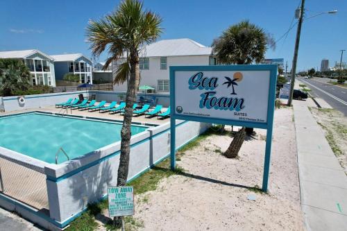Crescent Beach Hotel | Sea Foam Suites