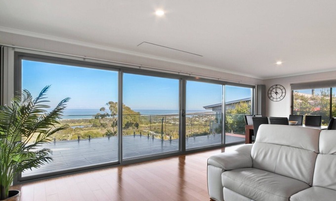 Lakes Entrance Casa | Sea For Miles - Lakes Entrance