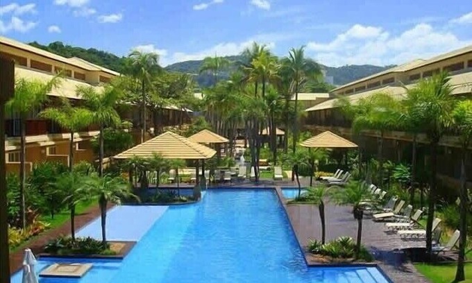 Enseada Apartamento | SEA FRONT APARTMENT - JUST CROSS THE STREET - Pantai Enseada Condominium