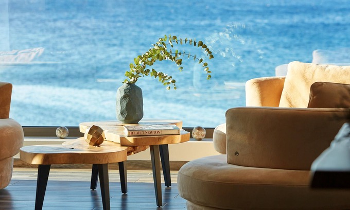 Koutsouras Condominio | Ático de lujo frente al mar con vistas panorámicas, jacuzzi privado y barbacoa
