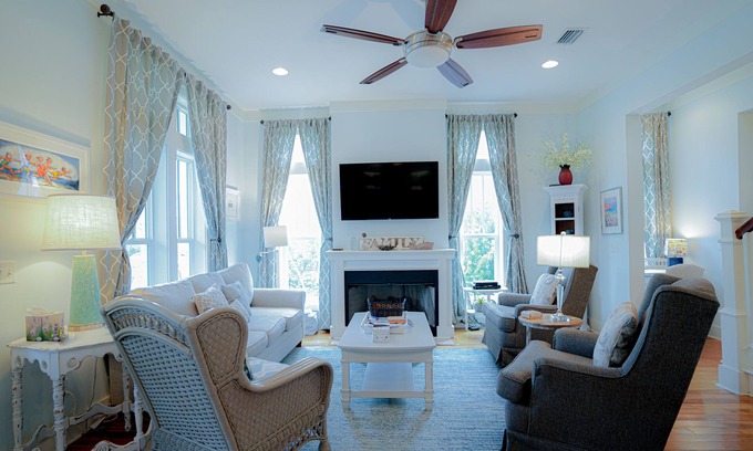Lakeside at Blue Mountain Beach Casa | Sea Garden Cottage, short walk to public beach access with bathrooms and parking