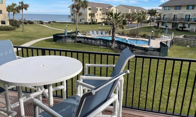 Crescent Beach Condominio | Sea Gem at Summerhouse - Heated Pools, Ocean Views, Beach Access