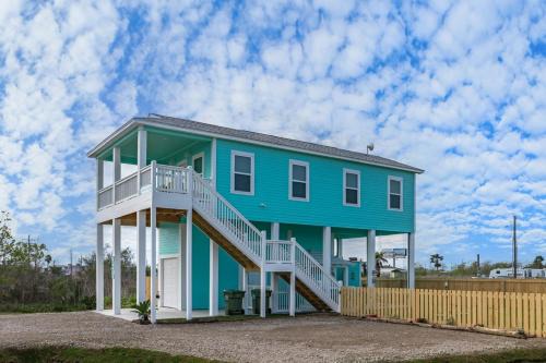 Crystal Beach Casa | Sea Glass Cottage home