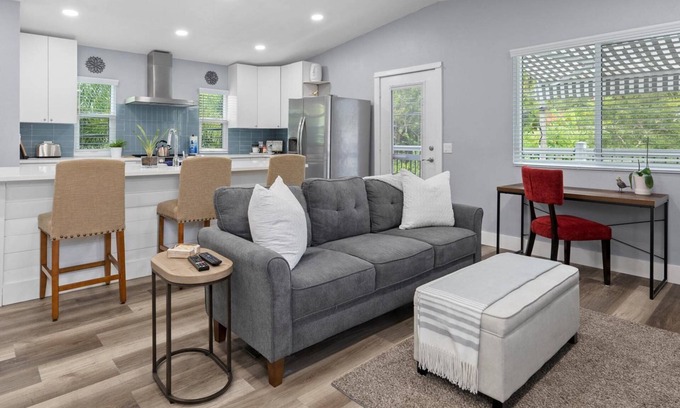 St. Petersburg - Clearwater Apartamento | Sea Glass Cottage - Charming Apartment Minutes to St Pete Downtown