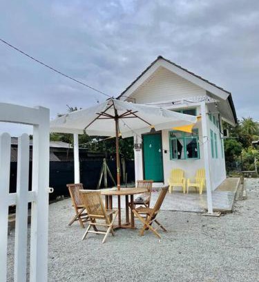 Kuala Besut Casa | Sea Kecil Tiny House near Jetty of Kuala Besut