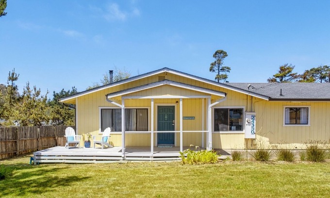 Cleone Casa | Sea La Vie - At the entrance to MacKerricher State Park and is in walking distance