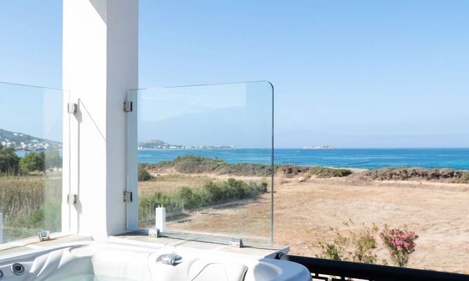 Plaka Casa | Sea Lilies Suites