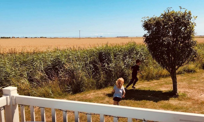 Camber Casa | Sea 'n' Stars · Sea 'n' Stars Platinum Plus Holiday Home with Views, Decking, Wifi & Netflix