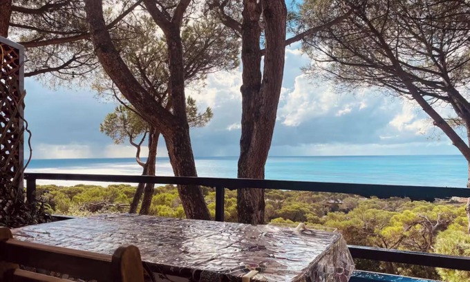 Quercianella Apartamento | Apartamento con vista al mar