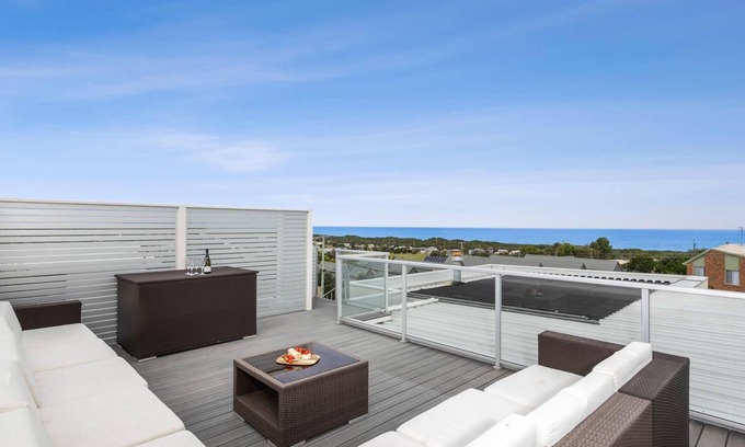 Ocean Grove Apartamento | Sea Panorama on The Parade with pool