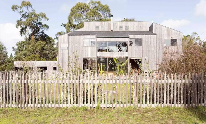 Point Arena Otro | Sea Ranch Style Farmhouse on 80 Magical Acres - Walk to Town