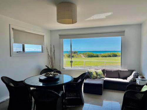 Waterhouse Casa | Sea Retreat - Esplanade Available Xmas 2023 and 2024 Summer