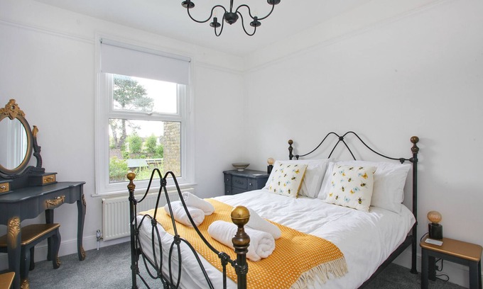 Deal Casa | Sea Salt Cottage - Dog friendly, mins to beach, Nr to many Golf clubs