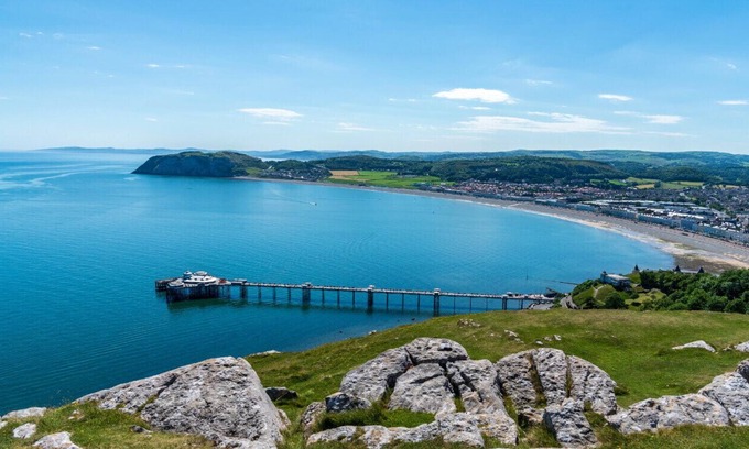 Colwyn Bay Casa | SEA SIDE FAMILY REST AND HOLIDAY