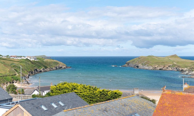 Porth Apartamento | Sea Thrift Porth - sleeps 4 guests in 2 bedrooms