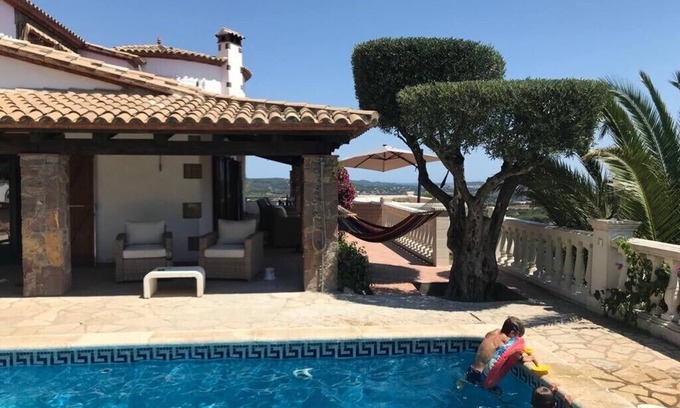 Calonge Casa | Vistas del mar a la montaña, relájese en esta hermosa casa en la Costa Brava.