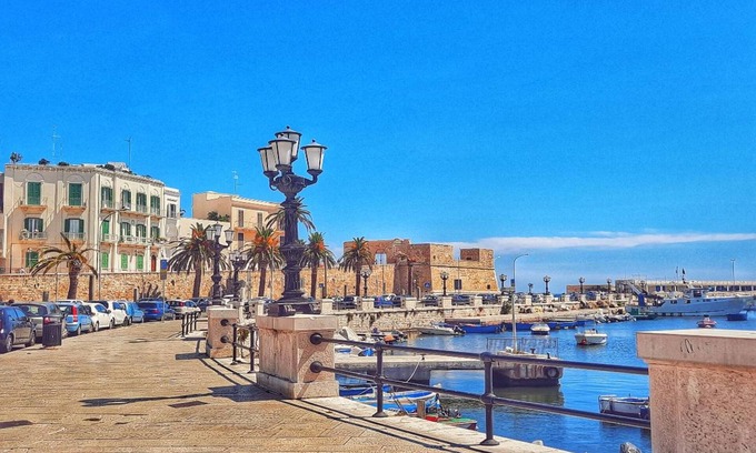 Municipio 1 Apartamento | Sea Tower Apartment Bari sea Front