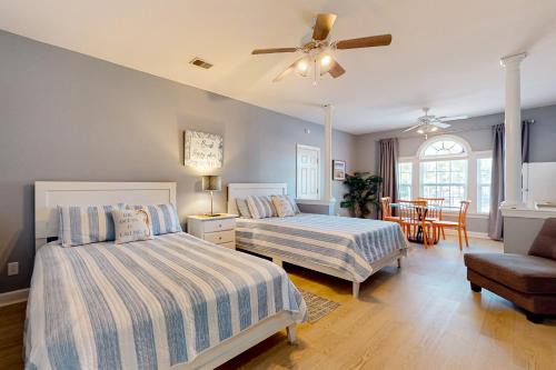 Sea Trail Hotel | Sea Trail Golf-Beach Mini Suite