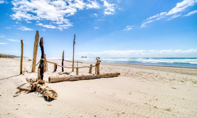 Rockaway Beach Hotel | Sea Treasures Inn Units #205-212