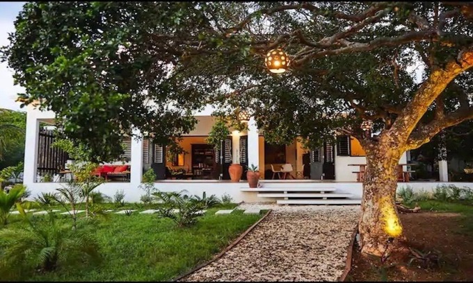 Treasure Beach Casa | Sea Urchin | Lush Garden Villa steps from the beach of your dreams
