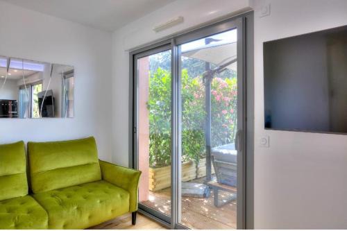 Theoule-sur-Mer Apartamento | Sea View 1B Apartment, Théoule