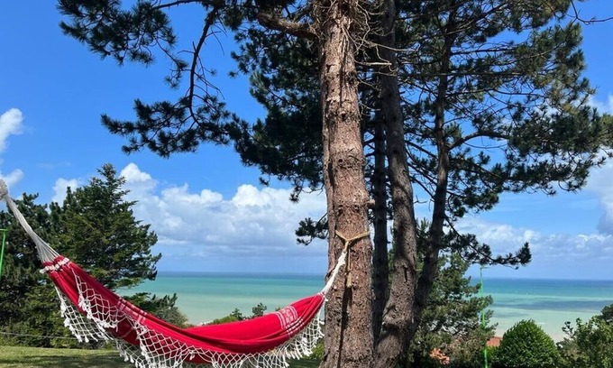 Berneval-le-Grand Casa | SEA VIEW 4-bedroom house sleeps 8