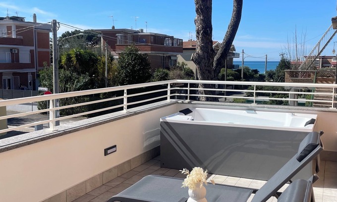 Lavinio Lido di Enea Apartamento | Sea View Apartment (La Perla del Mare Anzio)