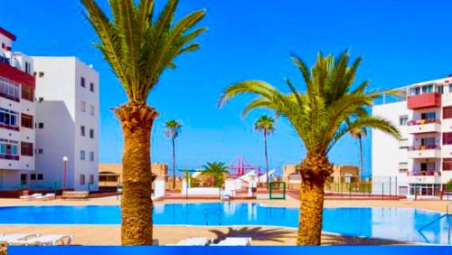 Costa Adeje Apartamento | SEA-VIEW APARTMENT WITH a TENNIS COURT