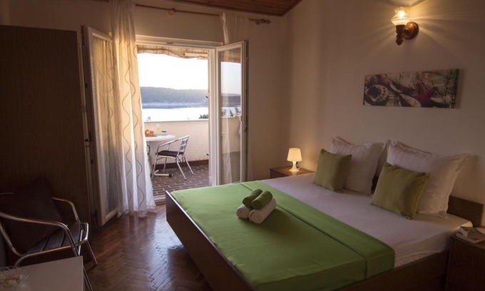 Barbat na Rabu Apartamento | Sea view apartments Sunny Escape