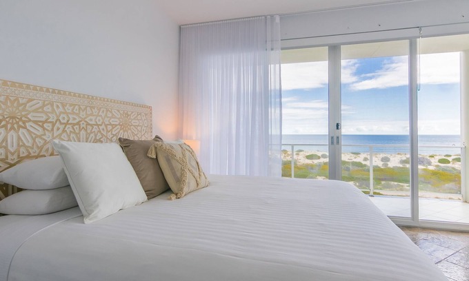 West Beach Casa | Sea View / Family / Beach Access / 4 Bed / 3 Bath