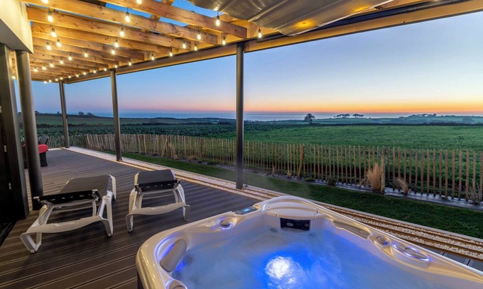 Plougonvelin Villa | Villa vacacional con vistas al mar y spa privado Bretaña