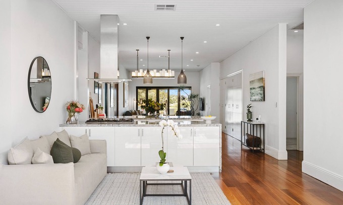 Cottesloe Casa | Sea View House - 250m to beach + golf course views