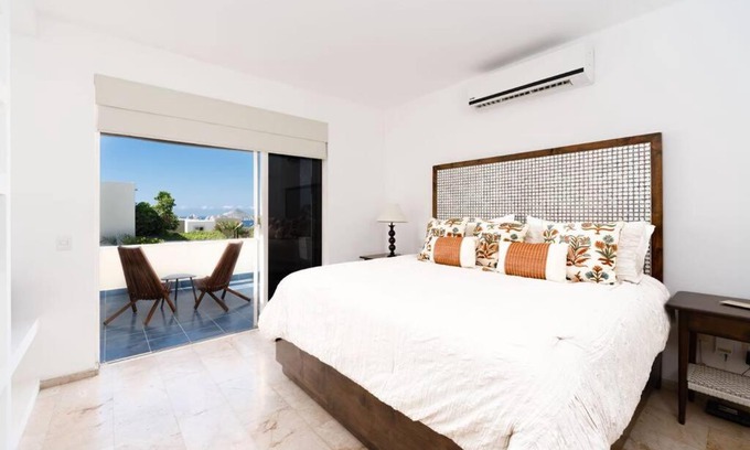 Cabo San Lucas Villa | Sea view, king-size bed, wheelchair access