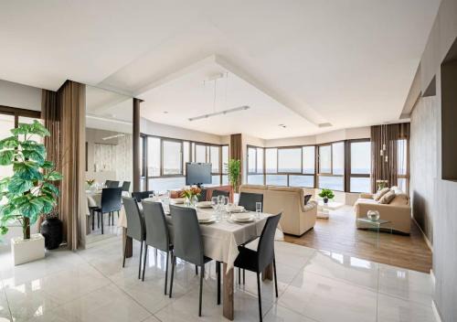 Tower Road Apartamento | Sea View Luxury Haven Living & 3Bedrooms Seafront