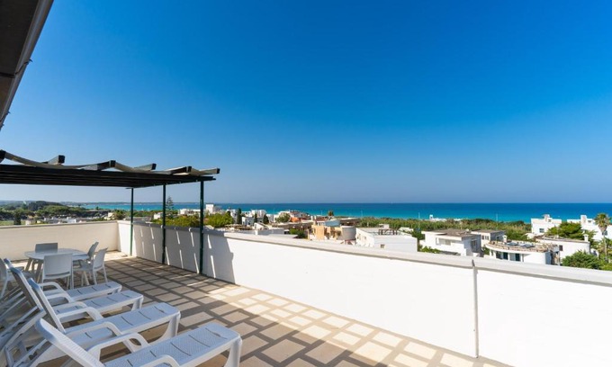 Baia Verde Apartamento | Sea View Penthouse-Attico