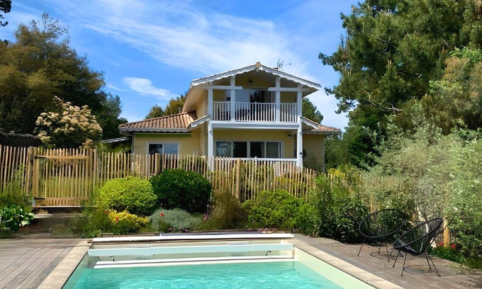 Le Canon Villa | Sea view villa, swimming pool 2 min from the beach (12 pers)