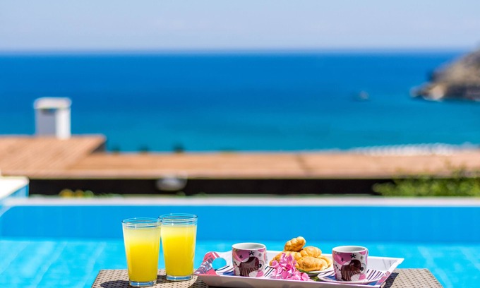 Vlicha Villa | Villa con vistas al mar, paseo a la playa, restaurantes, bares y 3 km de Lindos.