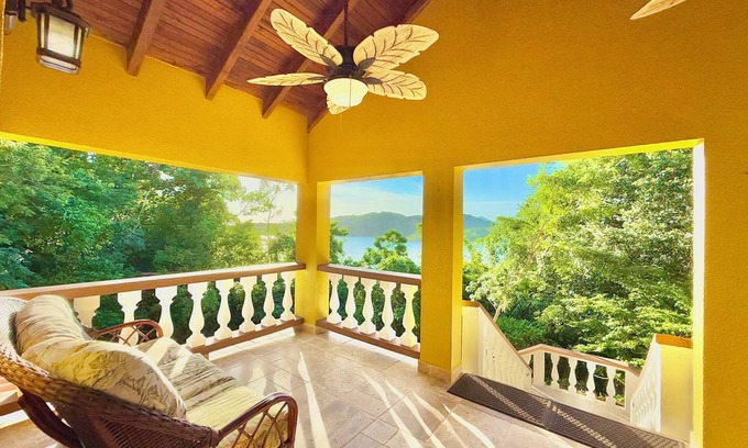 First Bight Villa | Sea Views @ Parrot Tree Plantation
