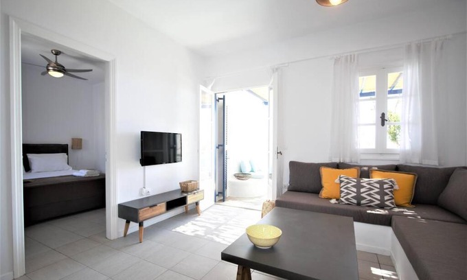 Ampelas Casa | SEABREEZE Apartment
