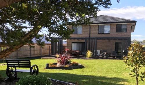 Cowes Casa | Seabreeze Haven -Wifi, Netflix, pet friendly beach house