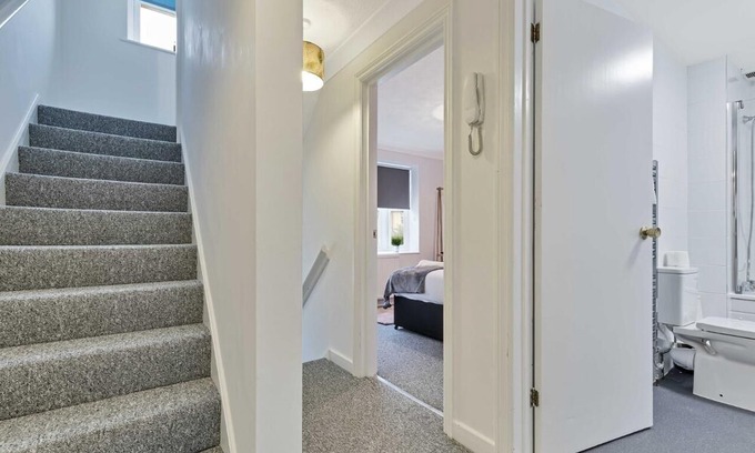 Kemptown Casa | Seabright Townhouse | By My Getaways | Parking for one car