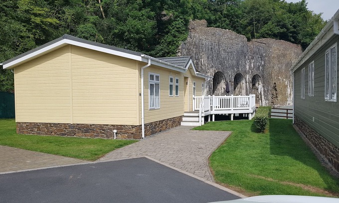 Narberth Cabina | "Seacroft" lodge en Heritage Park en la costa de Pembrokeshire (¡también admite perros!)