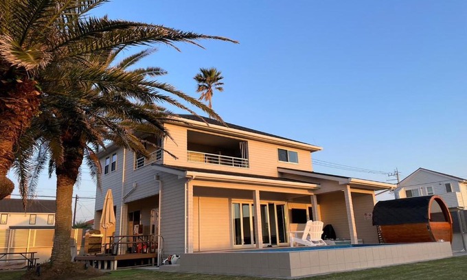 Ichinomiya Casa | SEADINERS Beachfront Villa 99 - Vacation STAY 20652v