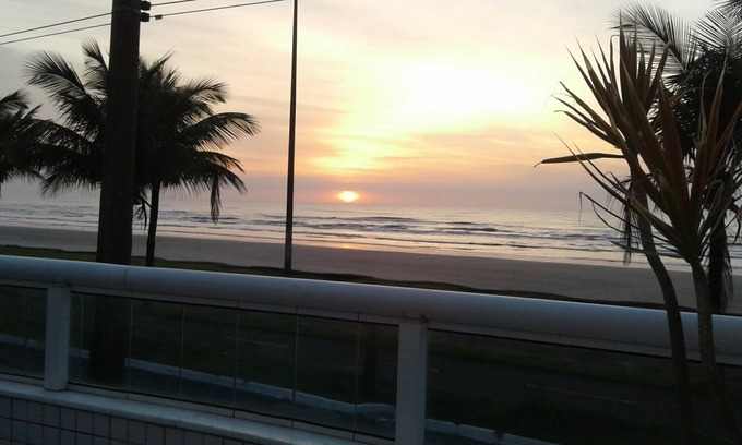 Solemar Apartamento | APTO FRENTE AL MAR CON BARBACOA EN BOLSA WIFI Whatssap 11 9 7640 2943 4549 1176