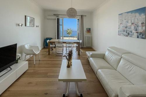 La Californie Apartamento | Seafront Apartment for 6 Promenade des Anglais