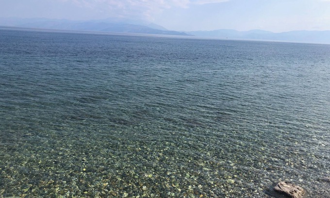 Derveni Apartamento | Seafront apartment with swimming pool. Breathtaking views!