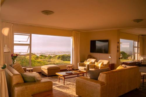 Hermanus Casa | Seafront Family Getaway, Vermont