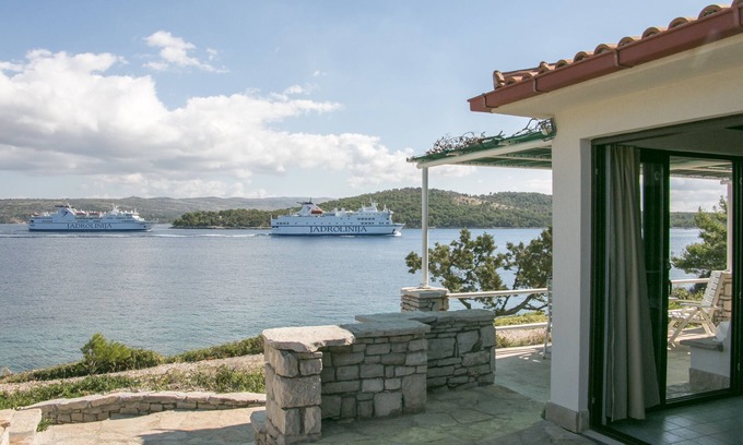 Cove Makarac (Milna) Casa | Casa de vacaciones en la parte superior de la isla Šolta
